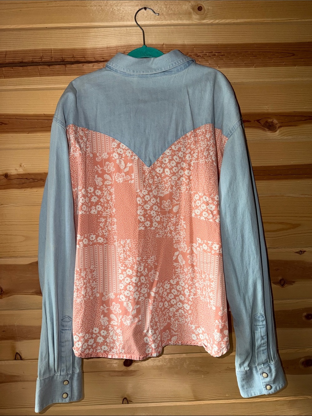 Wrangler Peach Floral Patchwork Western Shirt with Light Blue Chambray - Picture 4 of 4